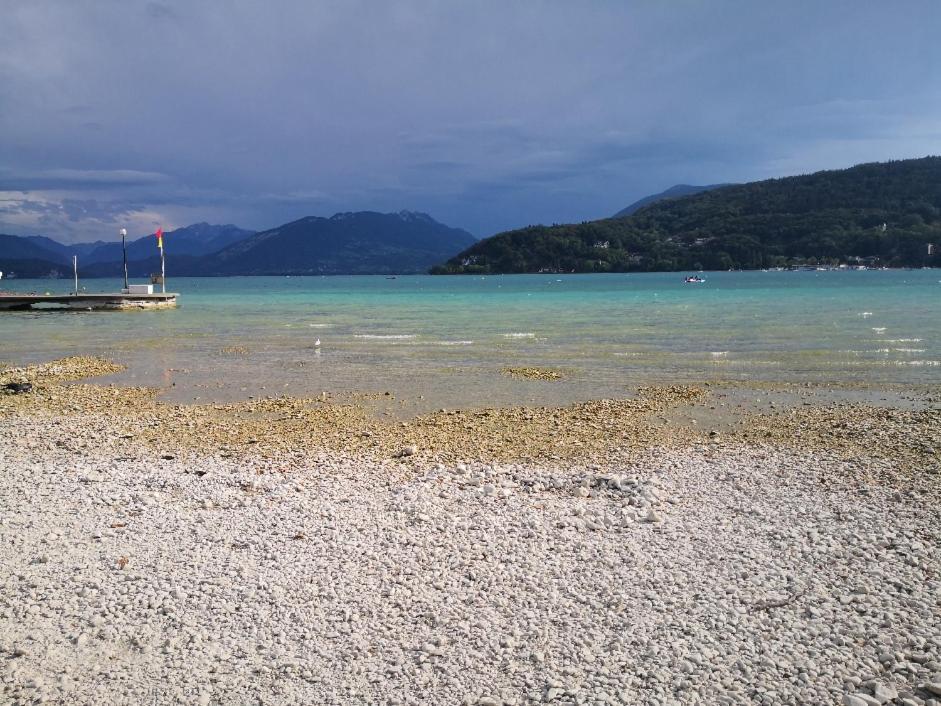 Studio Moderne, Place Parking Prive, Emplacement Ideal A 100 M Du Lac. Annecy Exterior foto